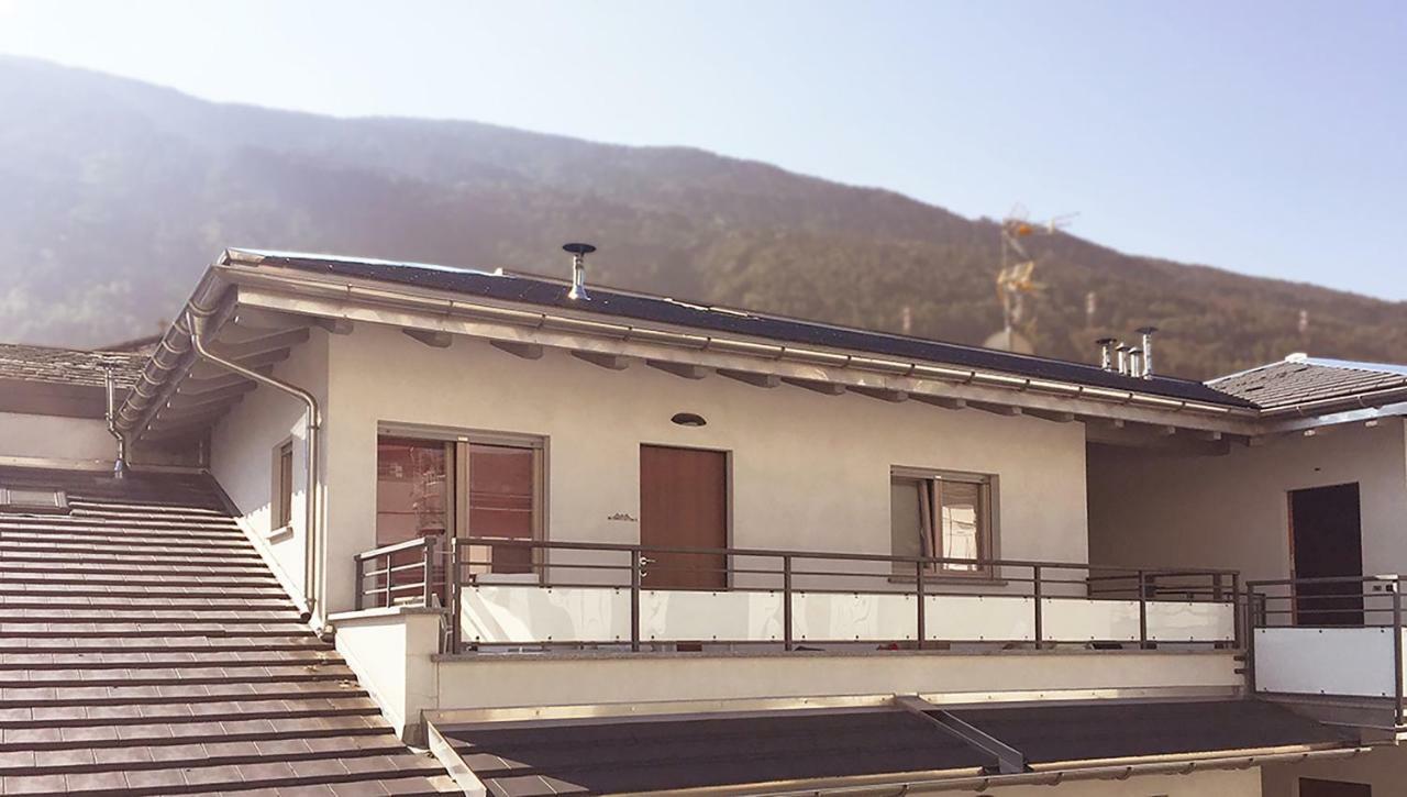 Holiday House Viola Tirano Zewnętrze zdjęcie